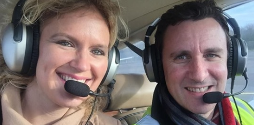 Tragedia nei cieli d’Italia: muore in volo insieme a sua moglie e alla figlia di 7 mesi