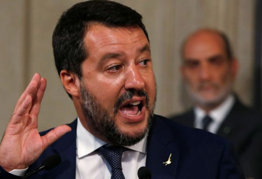 Salvini a muso duro:”Si scrive Conte, si legge Monti. Stanno svendendo l’Italia…”