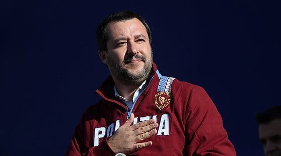 “Salvini non ci ha pagato gli straordinari, ha fatto solo chiacchiere”. Il Sindacato di Polizia denuncia il Leader della Lega.