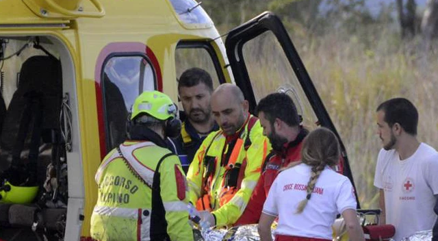 Tragedia al mare. Donna incinta morsa da una vipera, drammatici soccorsi in spiaggia