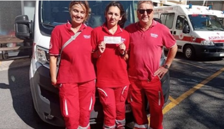 «Quanto costa un’ambulanza?» Benefattrice stacca assegno di 50mila euro