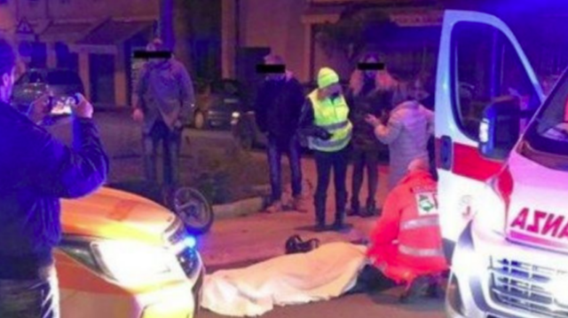 Tragedia nella notte, si schianta fuori strada con lo scooter: morto un ragazzo di soli 16 anni