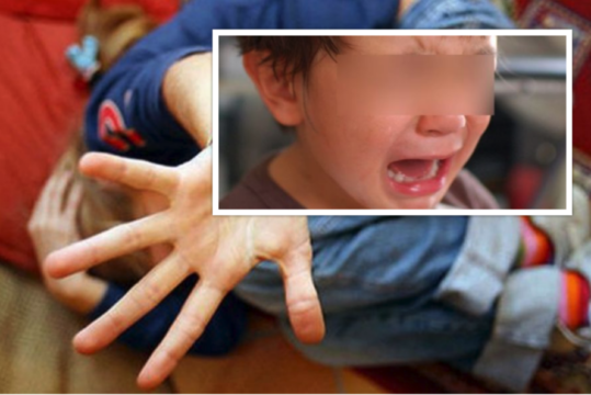 Papà uccide il figlio di 6 anni con acqua bollente in gola: “Aveva il demonio dentro”
