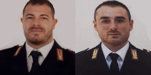 «In memoria dei nostri eroi» Poliziotti uccisi a Trieste, a Velletri fiaccolata per Matteo Demenego