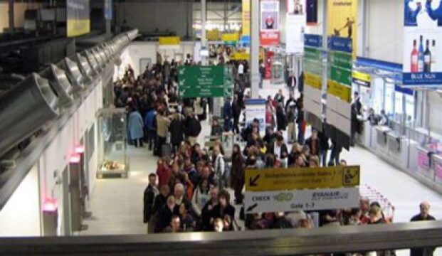 ULTIM’ORA ITALIA Allarme bomba in aeroporto, scatta l’allarme. E’ panico