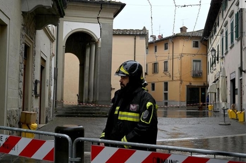 Ultim’ora: Fortissima scossa di terremoto a Milano. Gente in strada