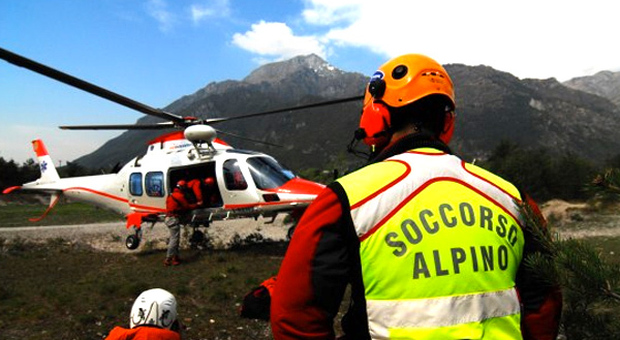 «Aiutatemi a trovare la mia famiglia» Mamma dispersa nel nulla insieme ai tre figli: il più piccolo ha solo 4 mesi