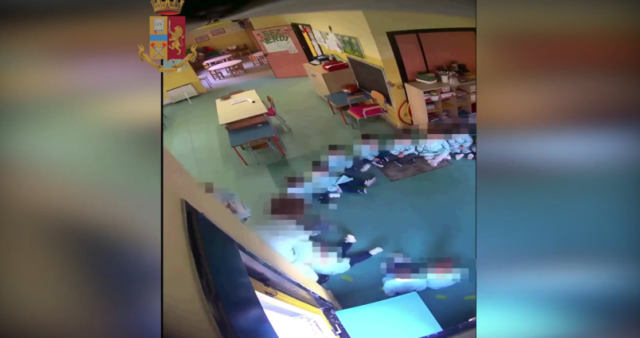 Alunni venivano picchiati in classe, maestre incastrate dalle telecamere