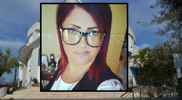 Addio Rosaria, muore a 44 anni lasciando il marito e un figlio piccolo