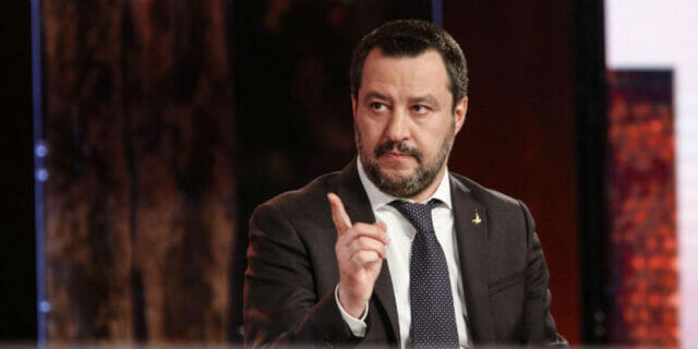 Coronavirus, Salvini: De Luca gioca a fare lo sceriffo ma penalizza imprese e cittadini. Il governatore tira dritto