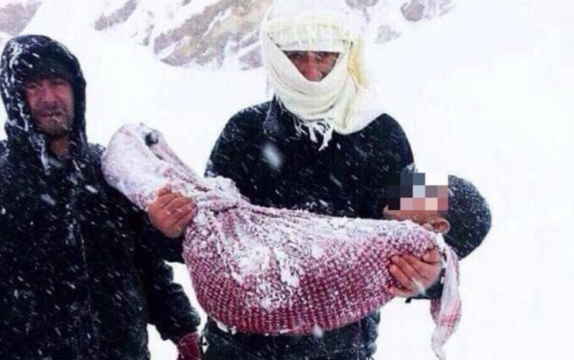Campi profughi: i bambini muoiono di freddo, ritrovati 7 corpi senza vita