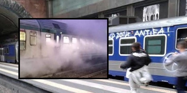 Paura a Napoli, treno in fumo: passeggeri in fuga