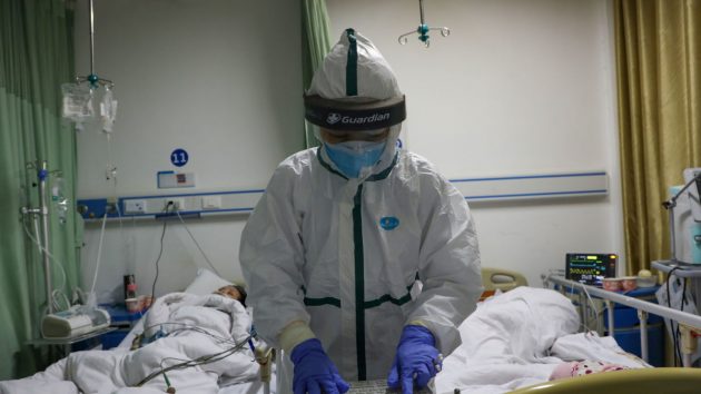 Coronavirus, record di contagi in Spagna. La Francia vuole chiudere i confini
