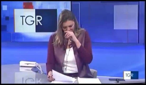 Giornalista Rai piange in diretta per la morte di Diego, 3 anni