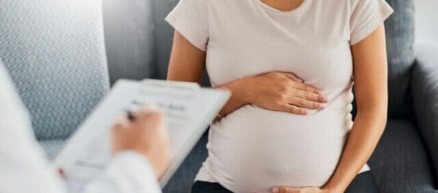 Donna incinta positiva al Coronavirus: “E’ in gravi condizioni, serve tanto plasma per salvarla”