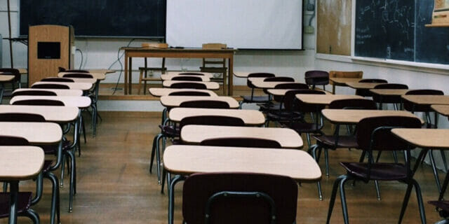Coronavirus, lo studio: “Rischi a scuola sono minimi”