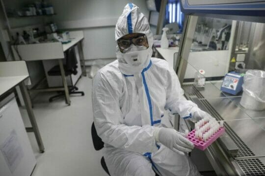 Sabotato laboratorio per test coronavirus: attrezzature distrutte