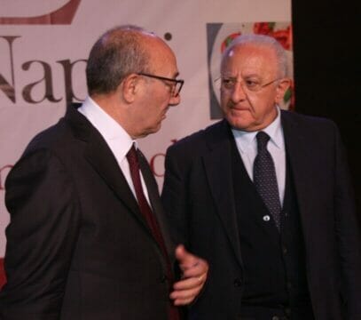 Coronavirus, De Luca incontra presidenti Camere di Commercio: riprende attività di asporto