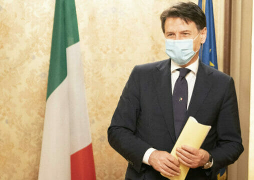Conte pronto a lanciare in Italia lo scenario di tipo 3: «L’epidemia ci sfugge di mano»