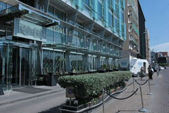 Test sierologico al check-in, l’Hotel Romeo di Napoli mostra al pubblico le procedure