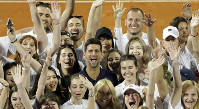 Anche Djokovic ha il Coronavirus: smentite le sue tesi complottistiche