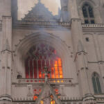 Ultim’ora: Cattedrale in fiamme, incendio devastante