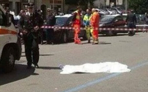 Tragedia in Campania: Mimmo precipita mentre montava una tenda, morto a 45 anni