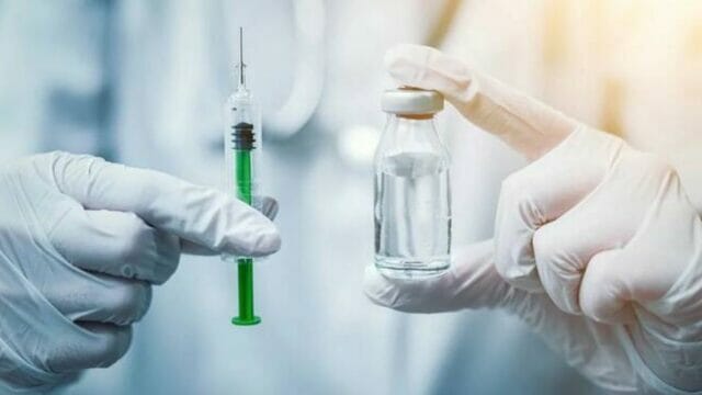 Vaccino Covid, la Cina annuncia: «600 milioni di dosi entro fine anno»
