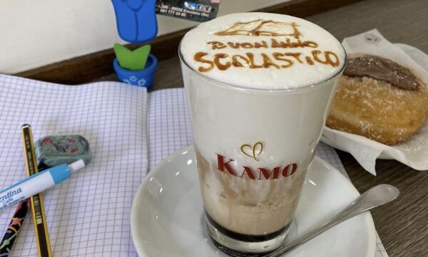Il cappuccino beneaugurale di Caffe’ Kamo per il nuovo anno scolastico