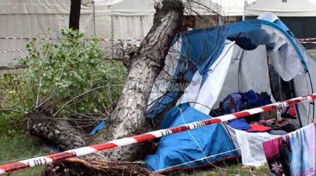 La tragedia del campeggio, parla la sorella: «L’albero mi ha sfiorato la tempia»