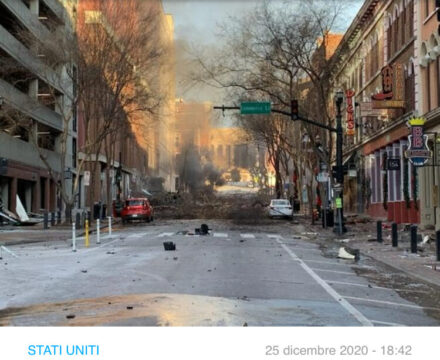 Ultim’ora: Terribile esplosione in centro è tutto distrutto. Ipotesi attentato.