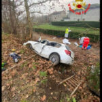 Auto si schianta contro un albero: morti due ragazzi, ferita un’amica 21enne