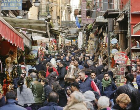 Napoli guarda avanti e punta sul turismo: “Il settore può diventare il motore del Mezzogiorno”