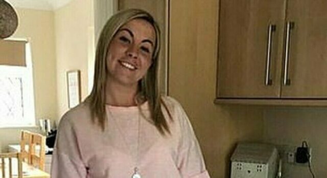 Professoressa di 35 anni sposata fa sesso con un allievo di 15 anni. «Lei lo ha sedotto a una festa»