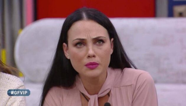 Grande Fratello Vip eliminata Rosalinda Cannavo’: l’attrice ha perso al televoto con Stefania Orlando