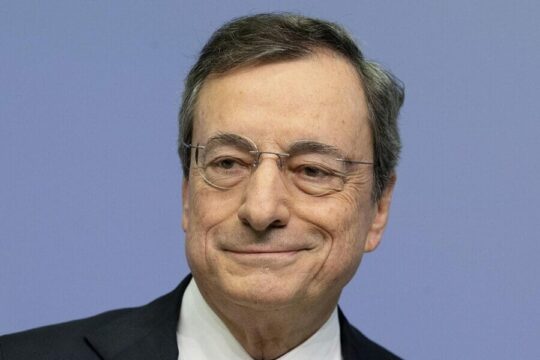Minacce di morte a Draghi “andiamo alle 21 sotto casa sua”. I No vax puntano al premier