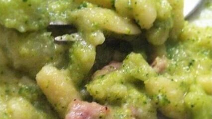 Gnocchetti con salsiccia e broccoli