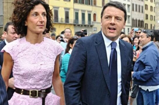 La moglie di Renzi ha contratto il Coronavirus, ma il leader di Iv rassicura sull’importanza dei vaccini: “Vaccinatevi”
