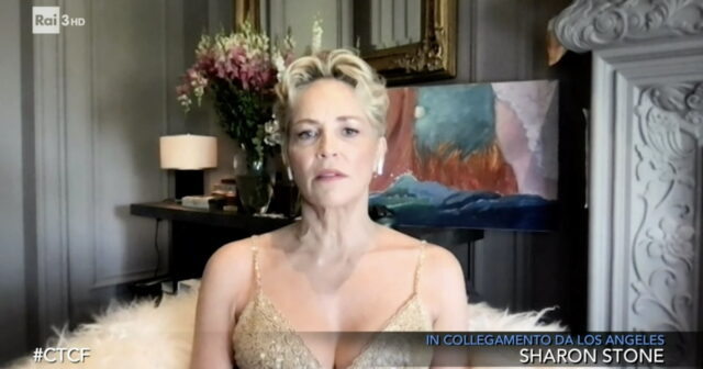 Sharon Stone a Che Tempo che fa sconvolge Fazio: “”Così ho fatto fumare l’erba a mia madre”