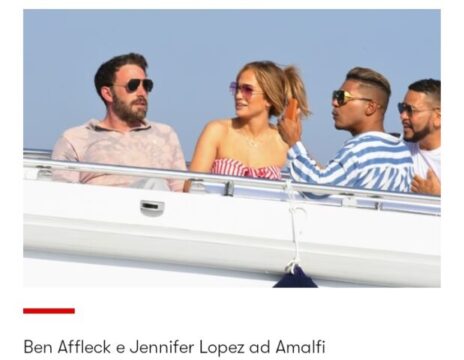 Lo yacht di Jennifer Lopez e Ben Affleck è a Napoli, in zona Mergellina
