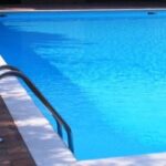 Tragedia, bambino di 6 anni annega a bordo piscina: ipotesi malore