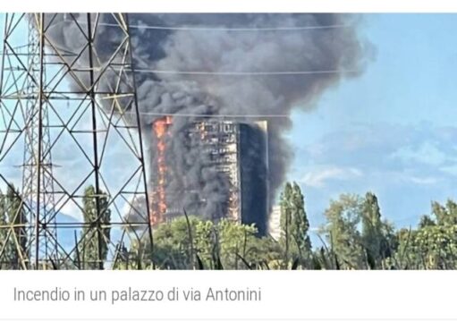Ultim’ora: Va a fuoco un palazzo a Milano. Enorme incendio in zona sud