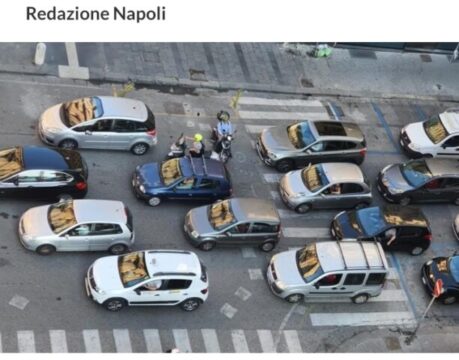 Blocco auto a Napoli, circolazione vietata da lunedì a venerdì dalle 8.30 alle 18.30: categorie e deroghe