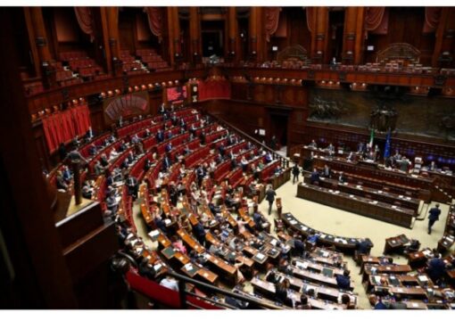 Camera: “Deputati senza Green pass saranno allontanati da Aula”