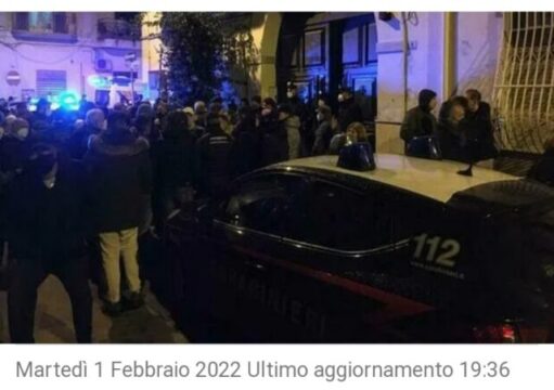 Femminicidio nel napoletano: Rosa trovata morta in casa.«Segni di strangolamento sulla 23enne». È caccia all’uomo