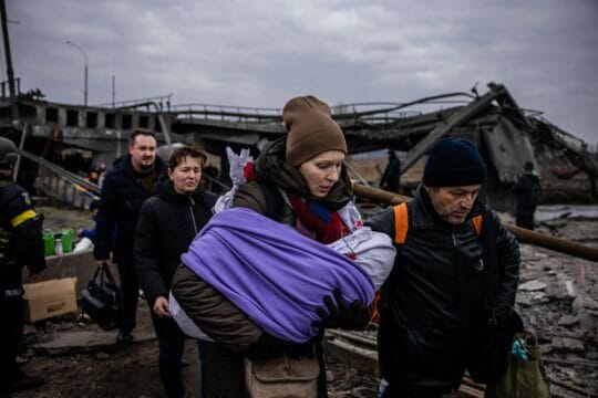 La trappola dei corridoi umanitari che portano quasi tutti in Russia . Armi e soldati: gli Usa accelerano