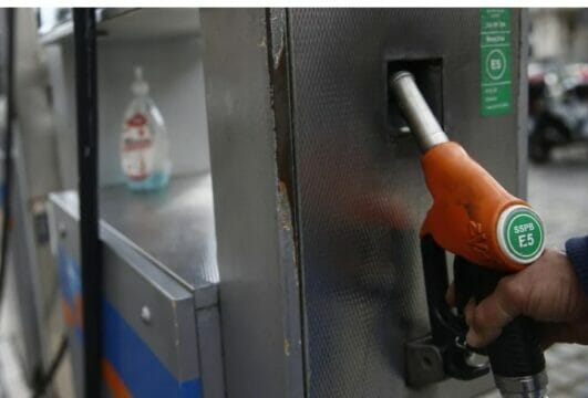 È pronto il decreto urgente del governo : per tagliare i prezzi di benzina, gasolio, gas e luce