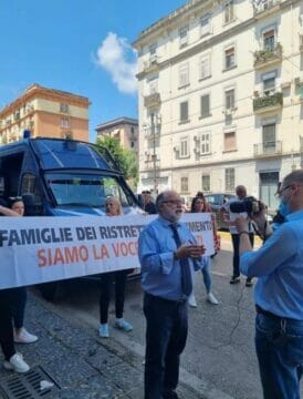 Carceri piu umane manifestazione con familiari dei detenuti e Garanti Napoli e Campania