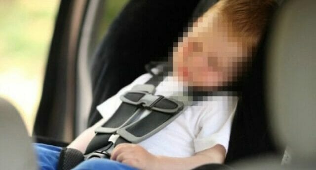 Dimentica il figlio di 18 mesi nell’auto sotto il sole, il bimbo muore: 37enne si uccide sparandosi