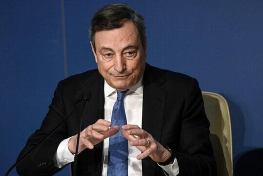 Crisi di governo, cosa succede oggi alle Camere. L’appello di Draghi:”Uniti per ricostruire il patto”